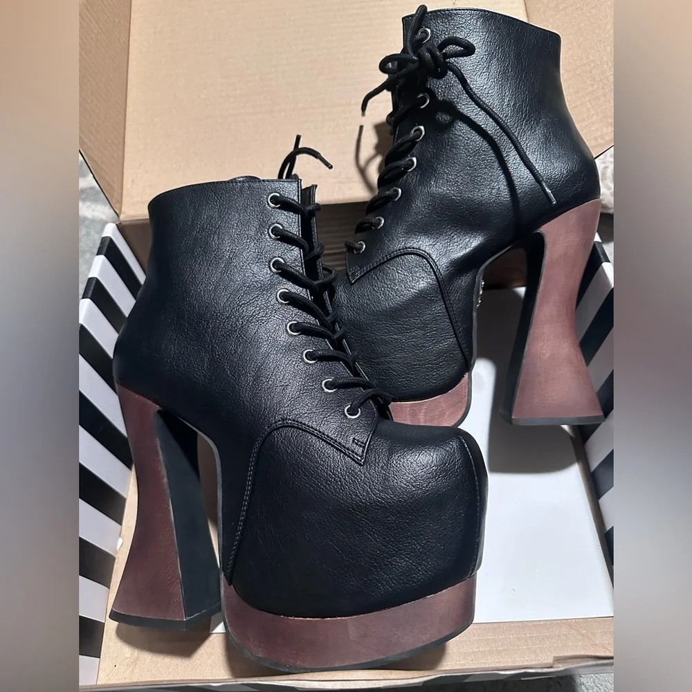 Charla Tedrick Zora platform boots - Picture 2 of 6